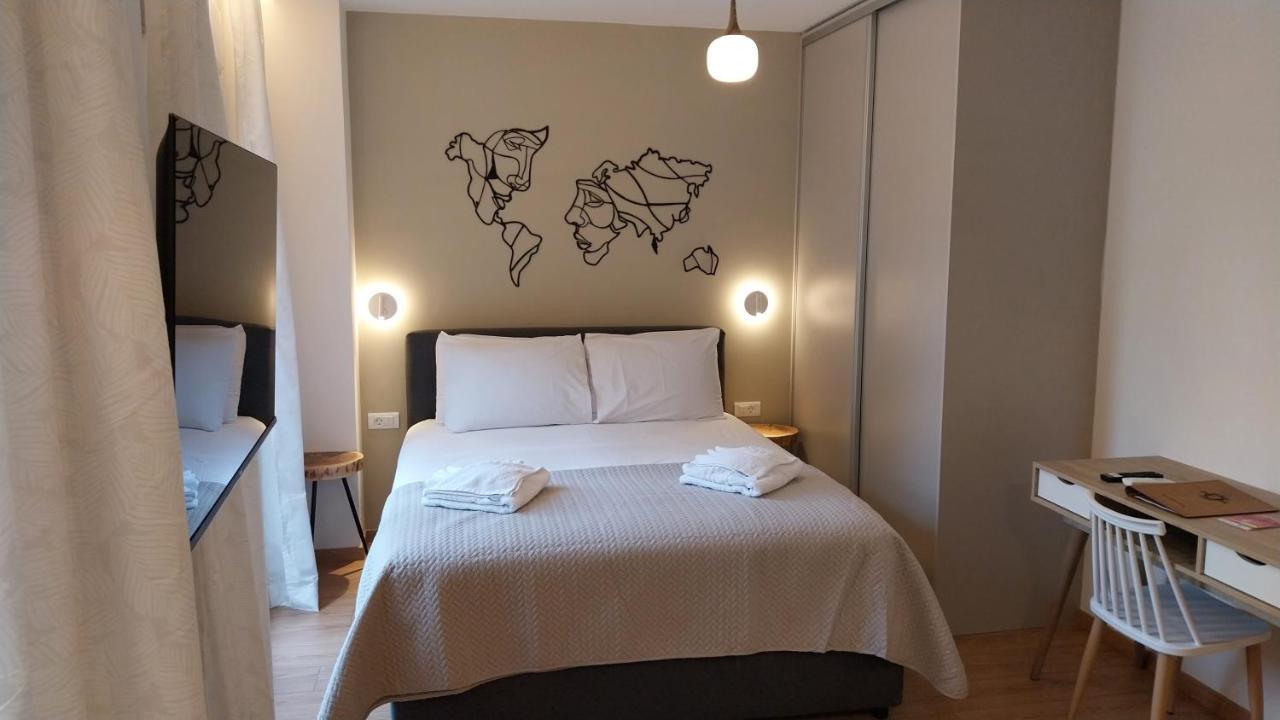 Uni Island - City Heart Suites イラクリオン エクステリア 写真